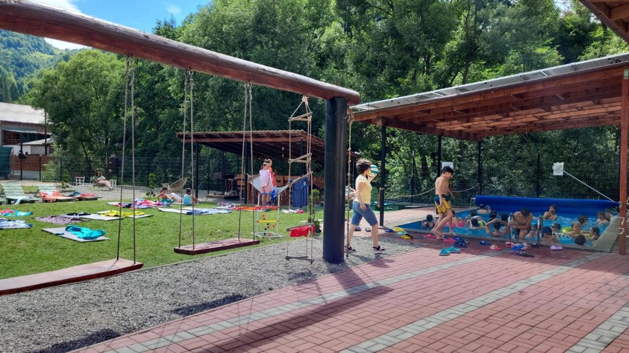 Maison Platanus Voineasa Eksteriør billede